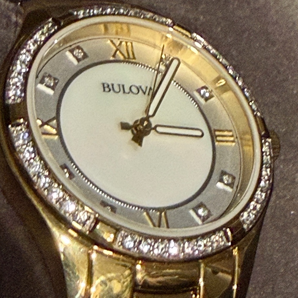 NWT Authentic Bulova Crystal and Gold Watch- never worn, beautiful in org box❤️ - Picture 4 of 15